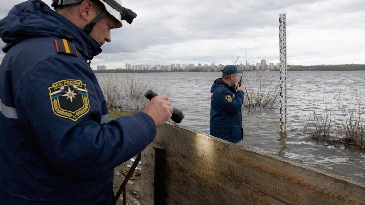 Волга в Саратовской области поднимется выше нормы: службы в режиме готовности