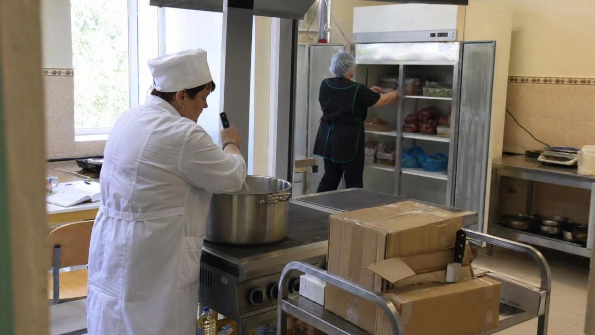 Саратовские школы перейдут на собственную кухню к концу 2027 года