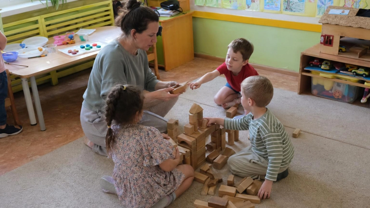 Учитель информатики из кадетской школы победила в конкурсе «Учитель года» Саратовской области