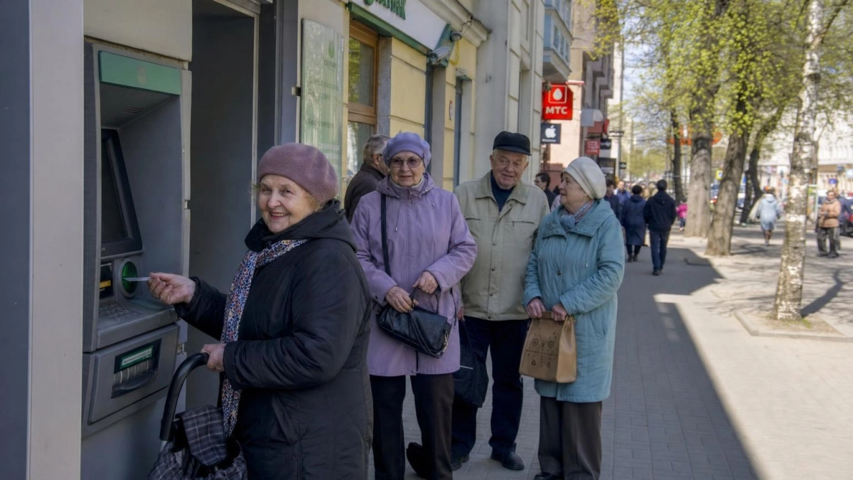 Пенсии выросли на 7,6%: Госуслуги напомнили саратовцам о новых выплатах
