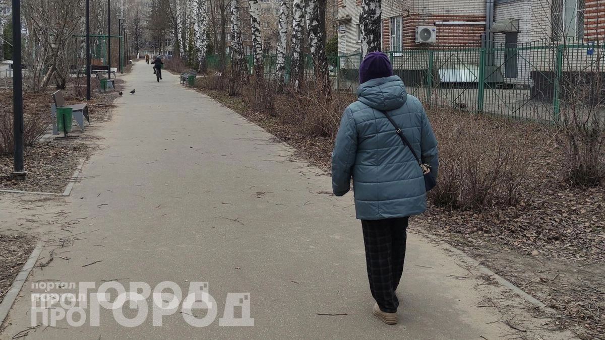 Опаснее сигарет: одна привычка сразу после пробуждения ускоряет старение организма после сорока лет