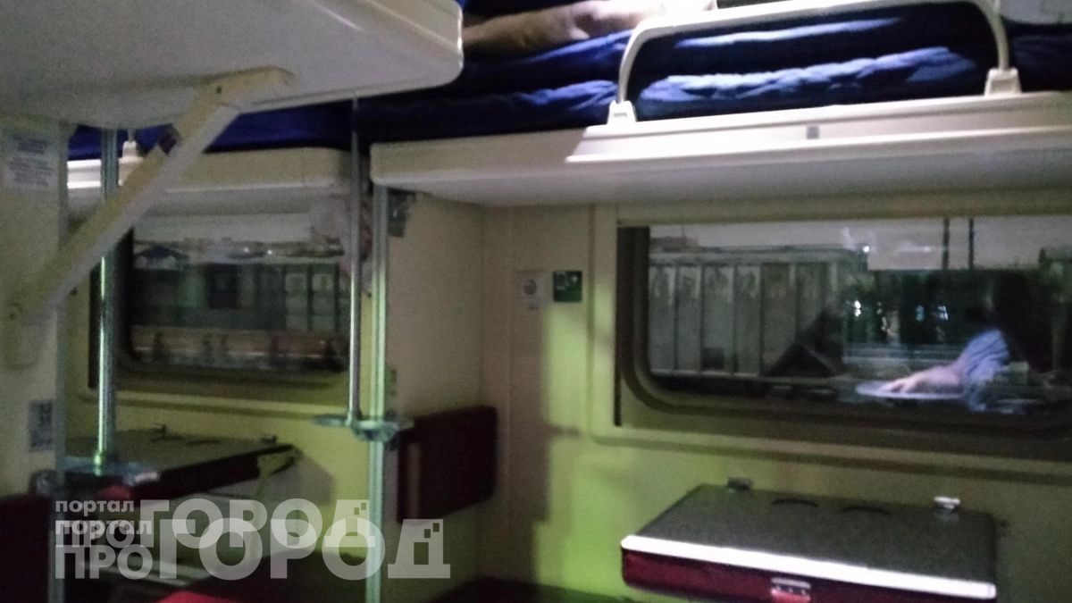 Достали просьбами уступить нижнюю полку: выучите эту короткую фразу и навсегда забудьте о наглых попутчиках