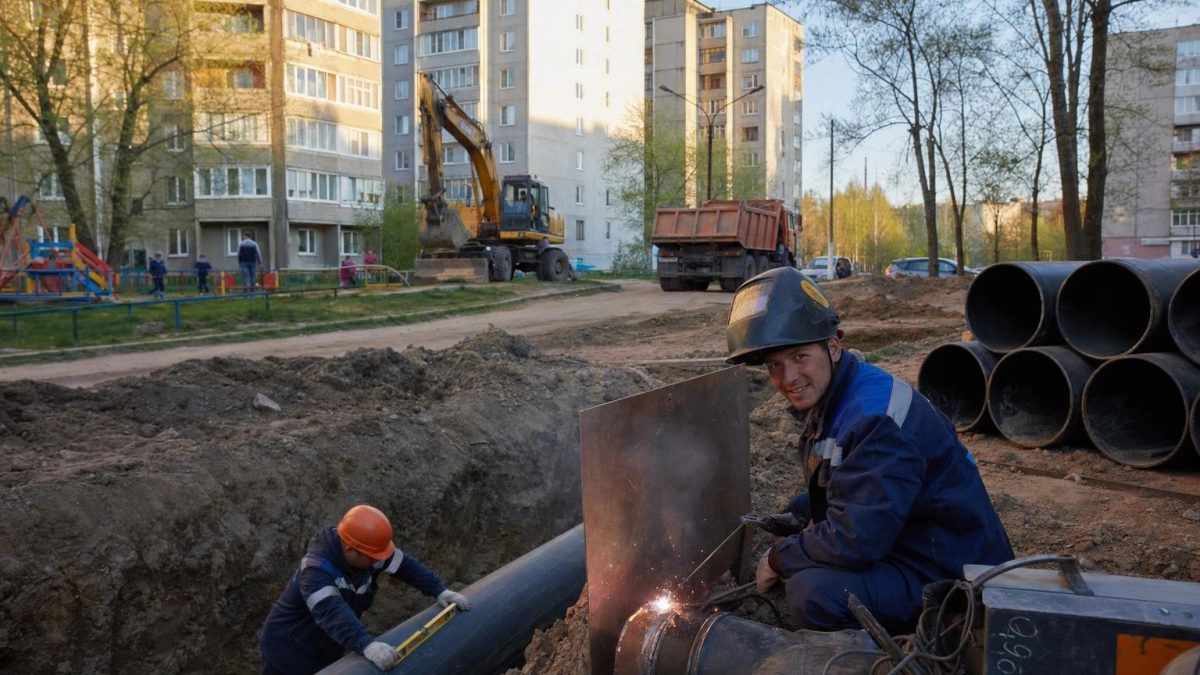 В Энгельс везут мощную насосную станцию из Ярославля для защиты подвалов