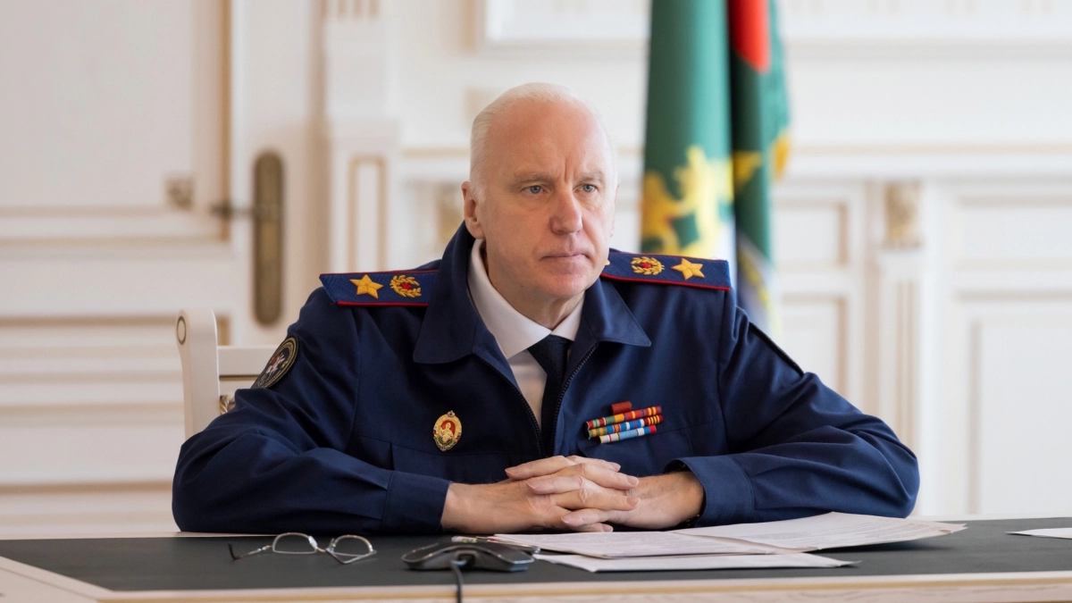 Асфальт закончился: Бастрыкин лично занялся саратовской дорогой, которую не могли починить годами