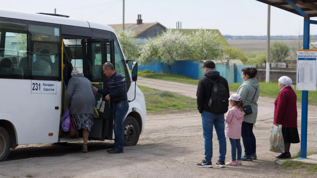 В два отдалённых села Саратовской области запустят автобусы с кондиционерами с 14 июня