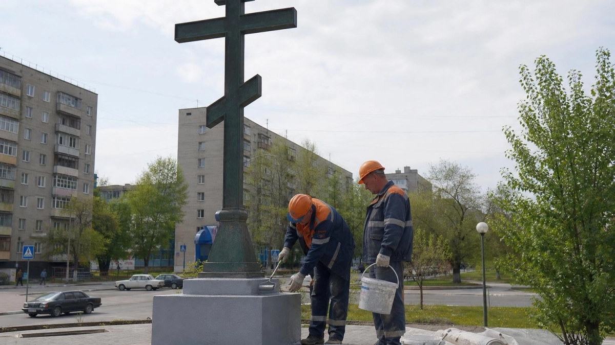 Поклонный крест в Балаково восстановили ко Дню славянской письменности