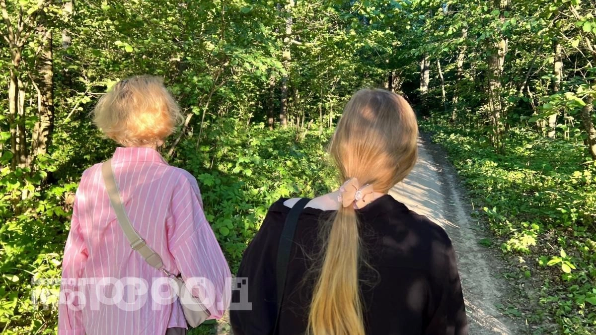 Выкинула утюг из дома: теперь использую простой японский трюк для сушки вещей без единой складки