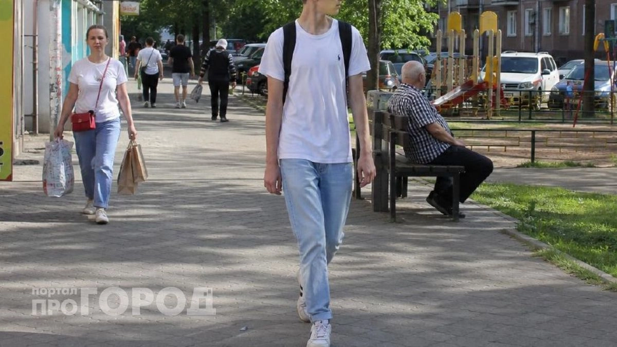 Тяжелобольному саратовскому подростку перестали поставлять жизненно важное лекарство