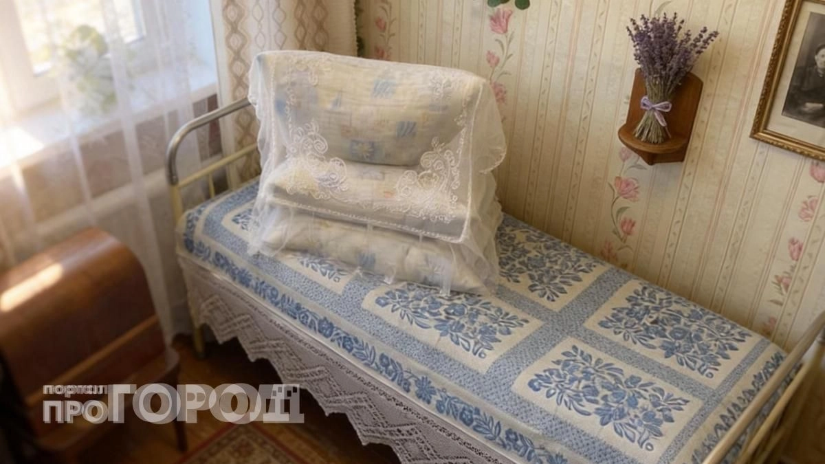 Строгие запреты советского быта: почему садиться на заправленную кровать считалось дурным тоном в каждой семье