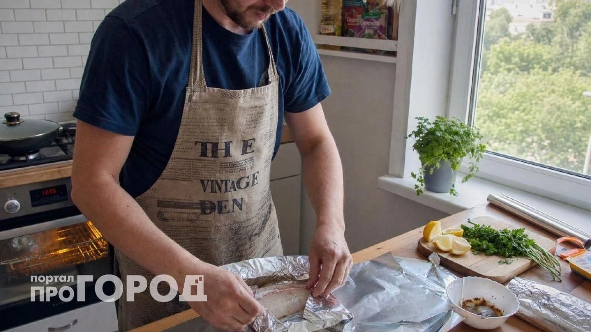 Забыла про дорогую красную рыбу: готовлю обычный минтай так, что гости принимают его за элитный деликатес