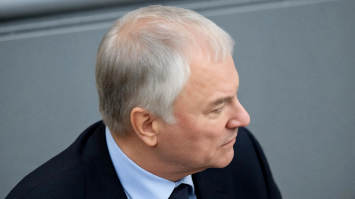 В Саратове до конца года расселят и снесут ветхие дома у Славянской площади