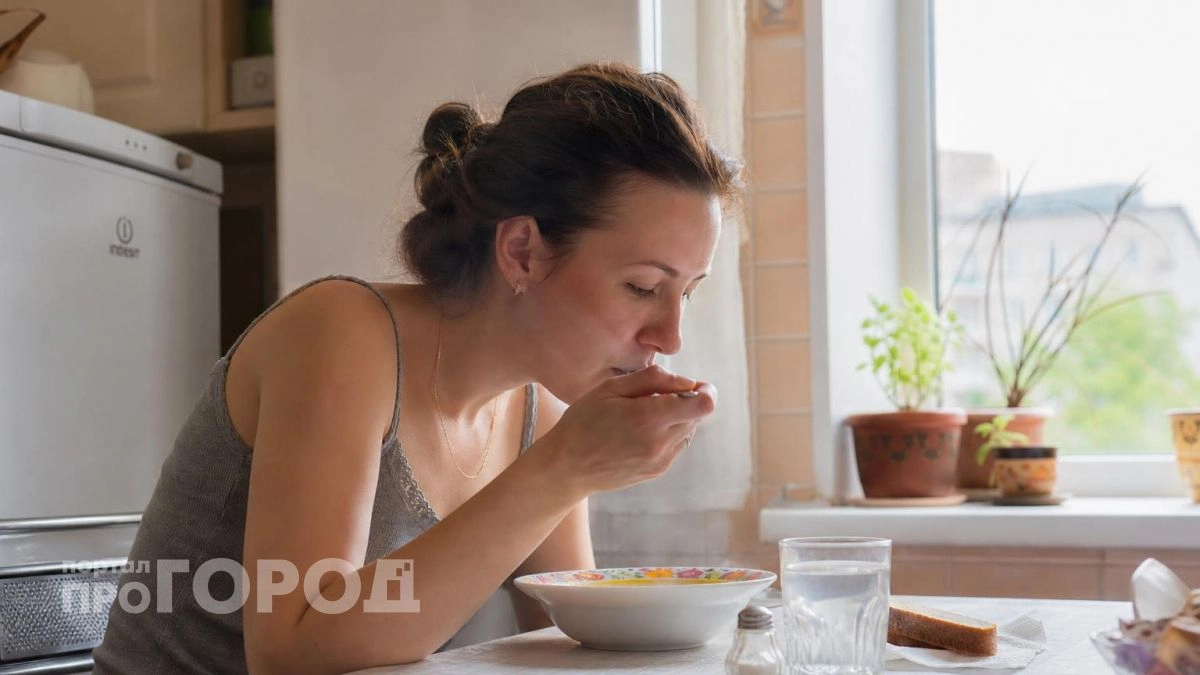 Очищение организма без изнурительных диет: этот домашний суп возвращает легкость всего за три дня