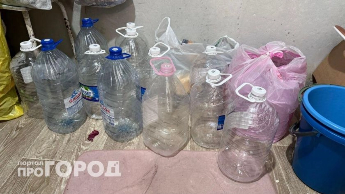 Больше не выбрасываю пятилитровые бутылки: показываю как создать систему хранения для идеального порядка