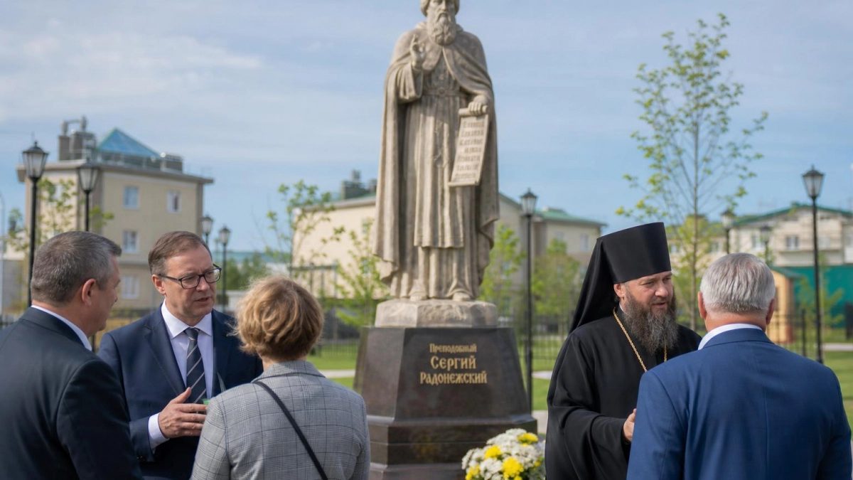 В Новопушкинском открыли памятник Сергию Радонежскому при участии епископа Феодора