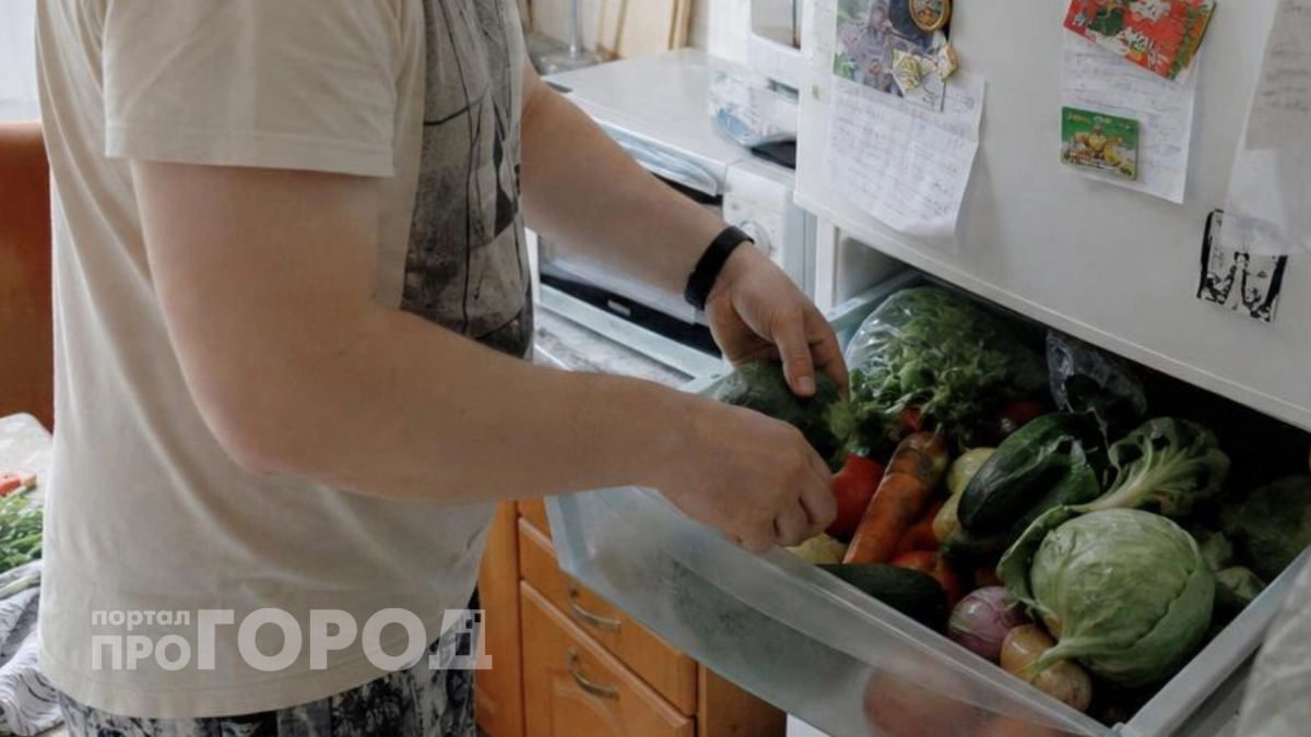 Больше не выбрасываю гниющие овощи: копеечное средство из аптеки сохраняет их свежесть до самого конца месяца
