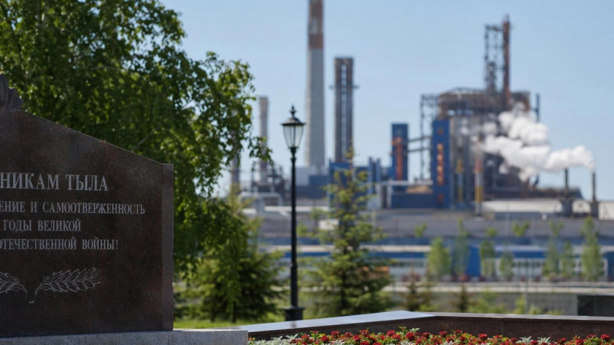 Саратов отмечает шесть лет со дня присвоения звания Города трудовой доблести