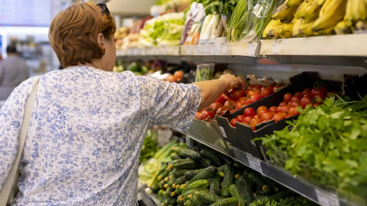 В Саратовской области за неделю подорожали 10 продуктов, сильнее всего капуста