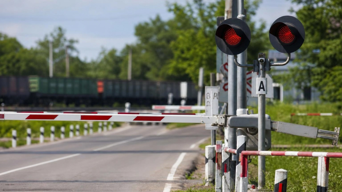 В Гагаринском районе на ночь закроют переезд у станции Багаевка