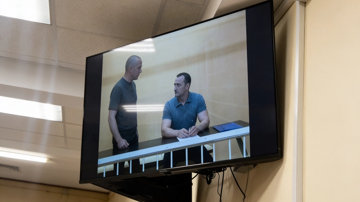 Суд утвердил сроки экс-главе Марксовского района и заму по делу об ущербе