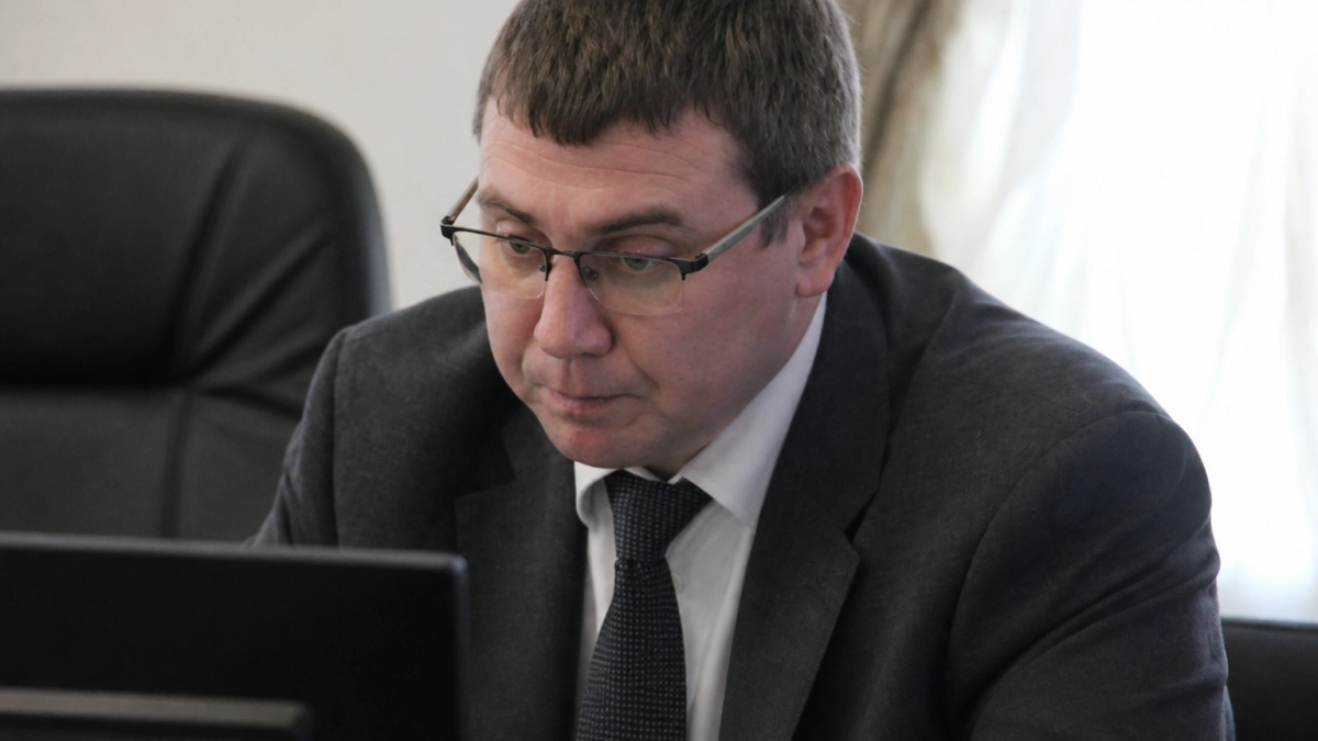 Главу КУИ Саратова заподозрили в незаконном исключении подстанций из реестра
