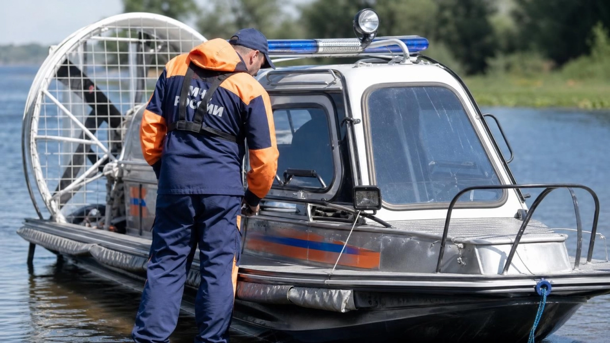 Для спасателей Саратовской области закупают аэролодку мощностью не менее 100 лошадиных сил
