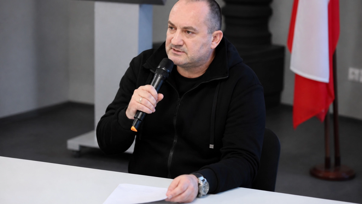 Калинин прокомментировал идею повысить пенсии детям-сиротам за счёт ИПК