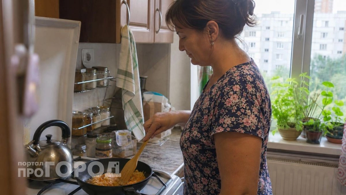 Хватит тратить продукты зря: узнайте правильную очередность лука и моркови для идеального вкуса зажарки