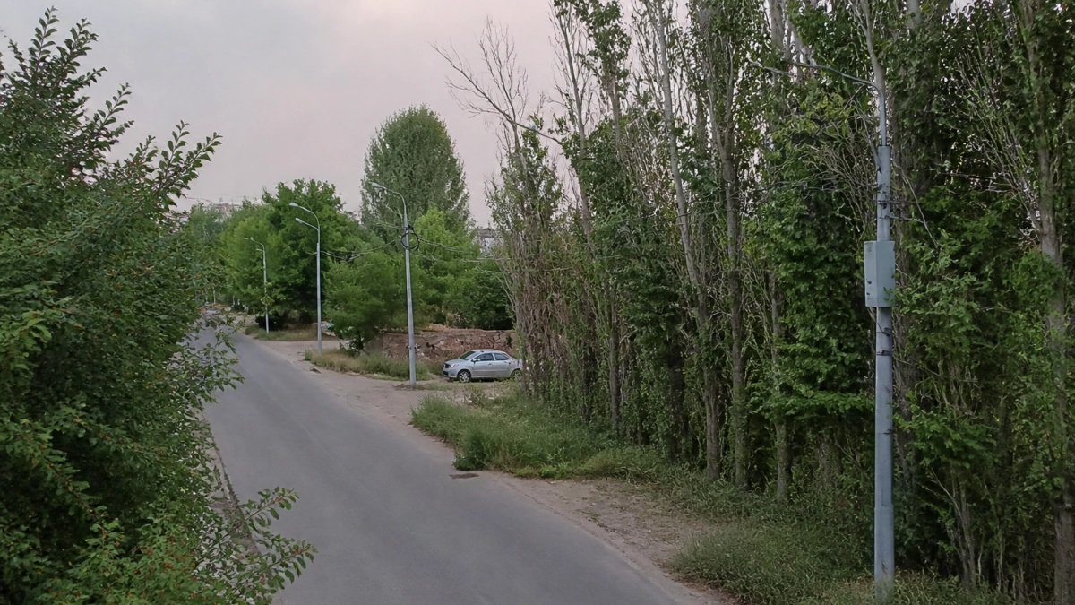В Энгельсском районе заметили пыльную бурю, в Саратове сообщают о ее приближении