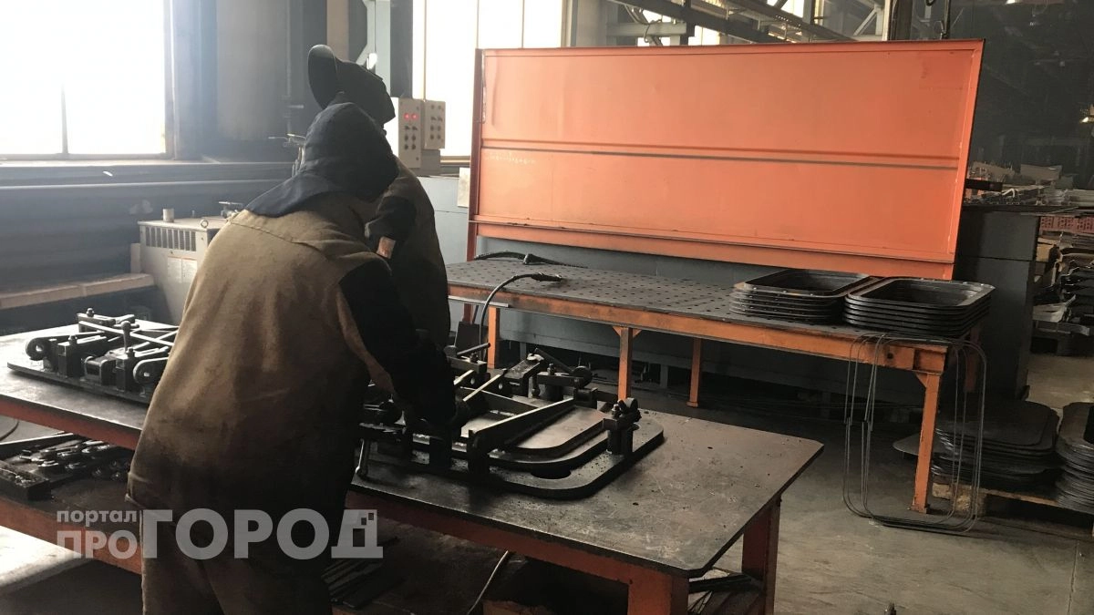 Работа вахтой за 300 тысяч без опыта и стажа: как попасть в сферу с бешеным дефицитом кадров прямо сейчас