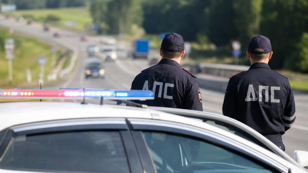 В Балакове после столкновения с Ладой Грантой погиб 29-летний мотоциклист