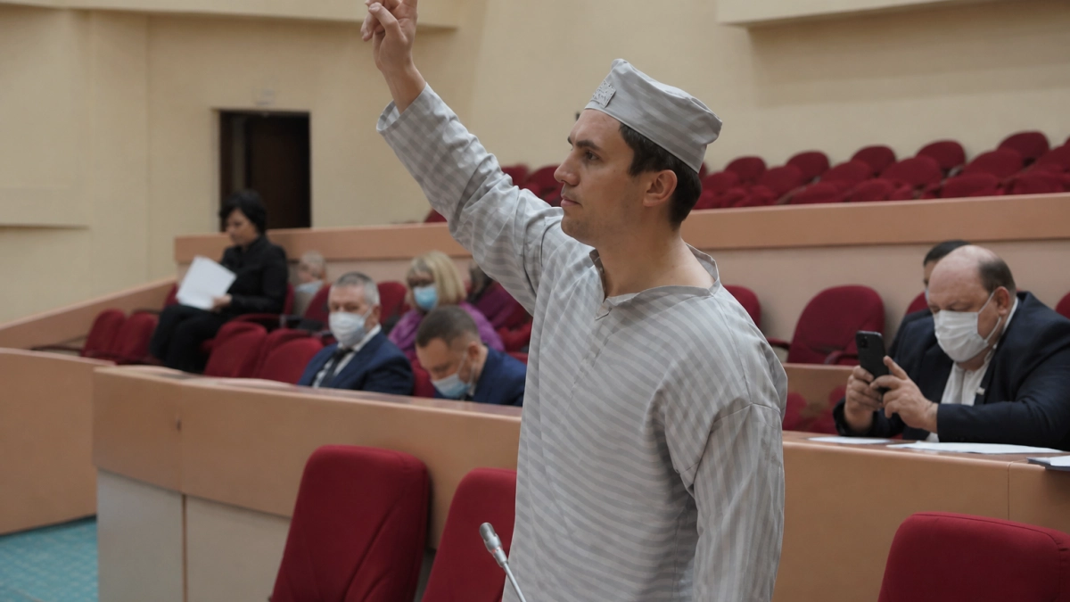В Саратове задержали Николая Бондаренко по делу о демонстрации символики