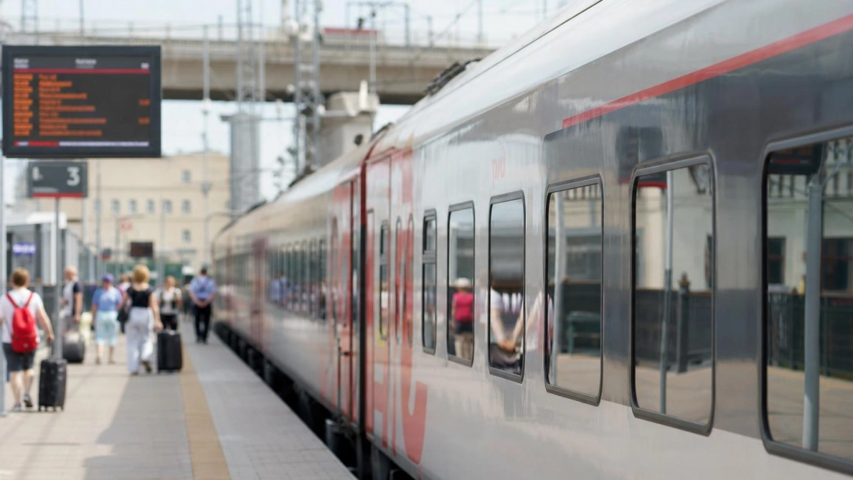 Из Саратова в Москву почти на неделю закончились билеты на поезда и автобусы