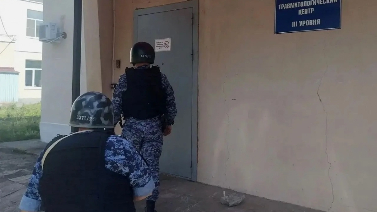 Пьяного агрессивного мужчину скрутили в балашовском травмпункте