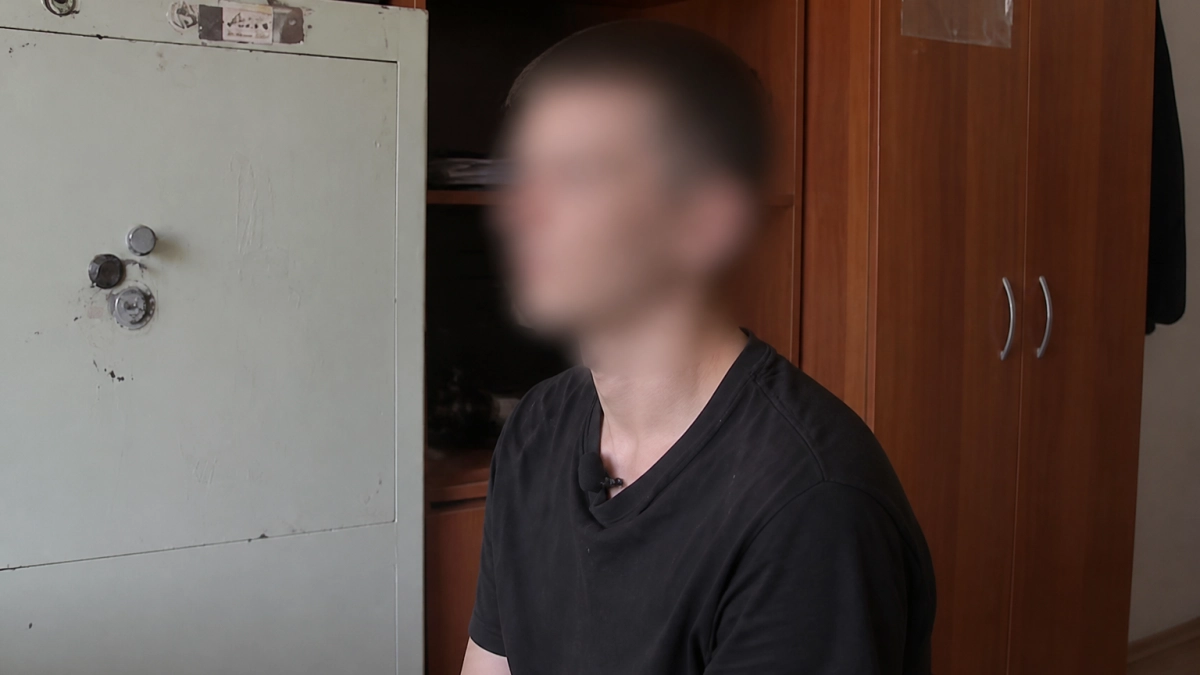В Саратове задержали курьера мошенников по четырем эпизодам с пенсионерами