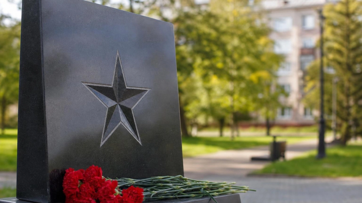 В Энгельсском районе сообщили о гибели трех участников спецоперации