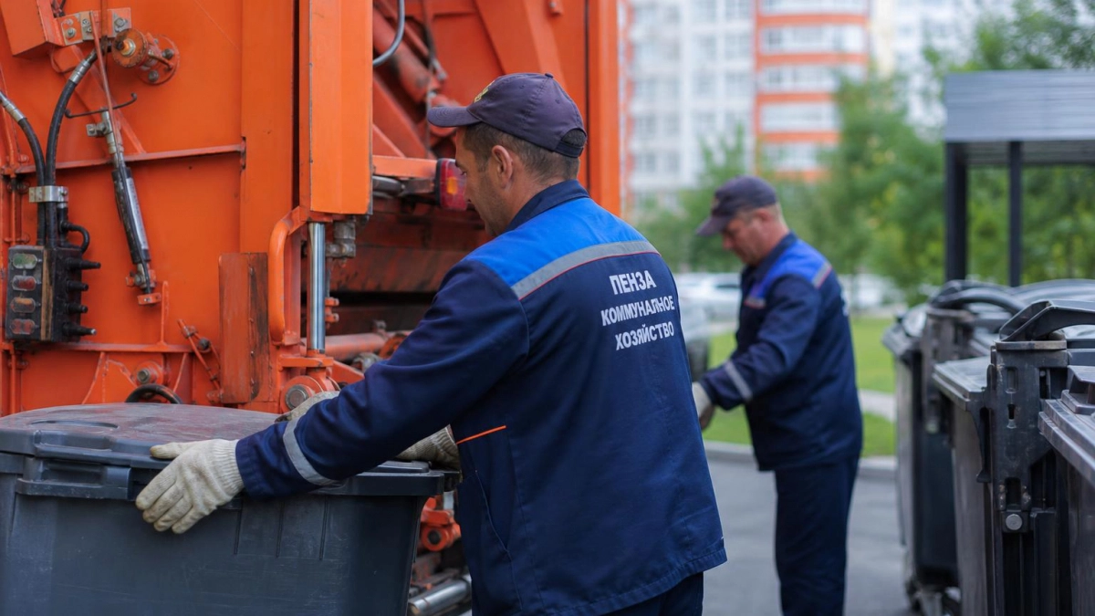 В Саратовской области предложили муниципальный вывоз мусора вместо монополии регоператора