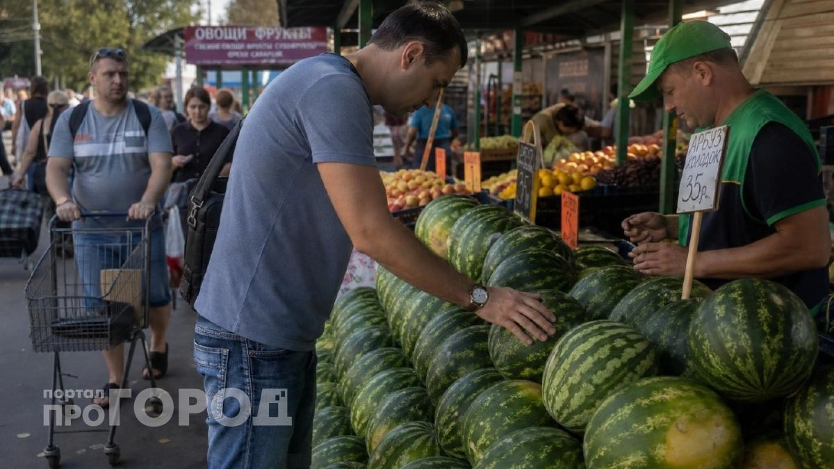 Забудьте про стук по кожуре: я нашла 3 надежных способа выбрать самый спелый арбуз без единой ошибки