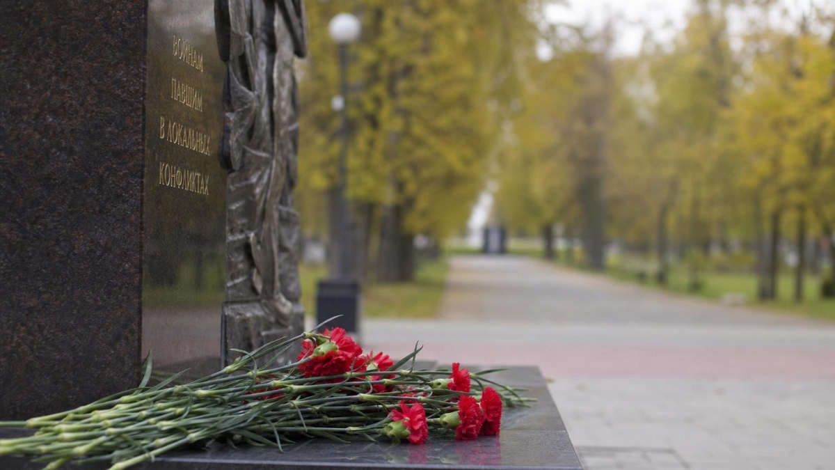 В Балакове сообщили о гибели 43-летнего участника СВО Алексея Гусева