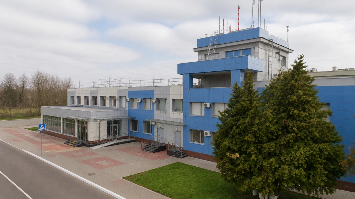 Росавиация ввела ночные ограничения в аэропортах Пскова, Саратова и еще четырех городов