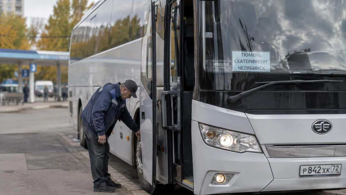 В Саратове за 15 миллионов продают автобусный маршрут с тремя автобусами
