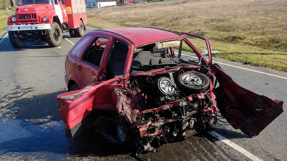 Под Саратовом в ДТП с «Окой» и «десяткой» погибла 63-летняя пассажирка