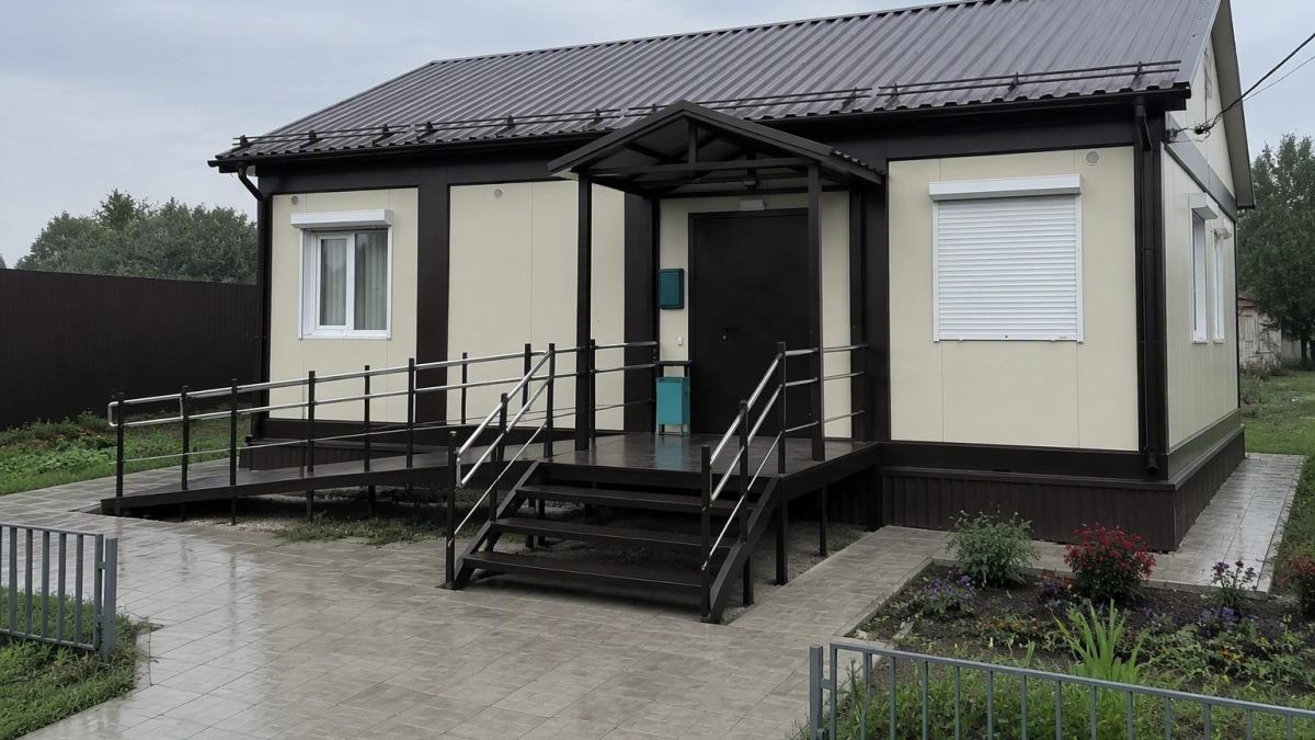 Новый ФАП в селе под Саратовом посетили более 2 тысяч раз