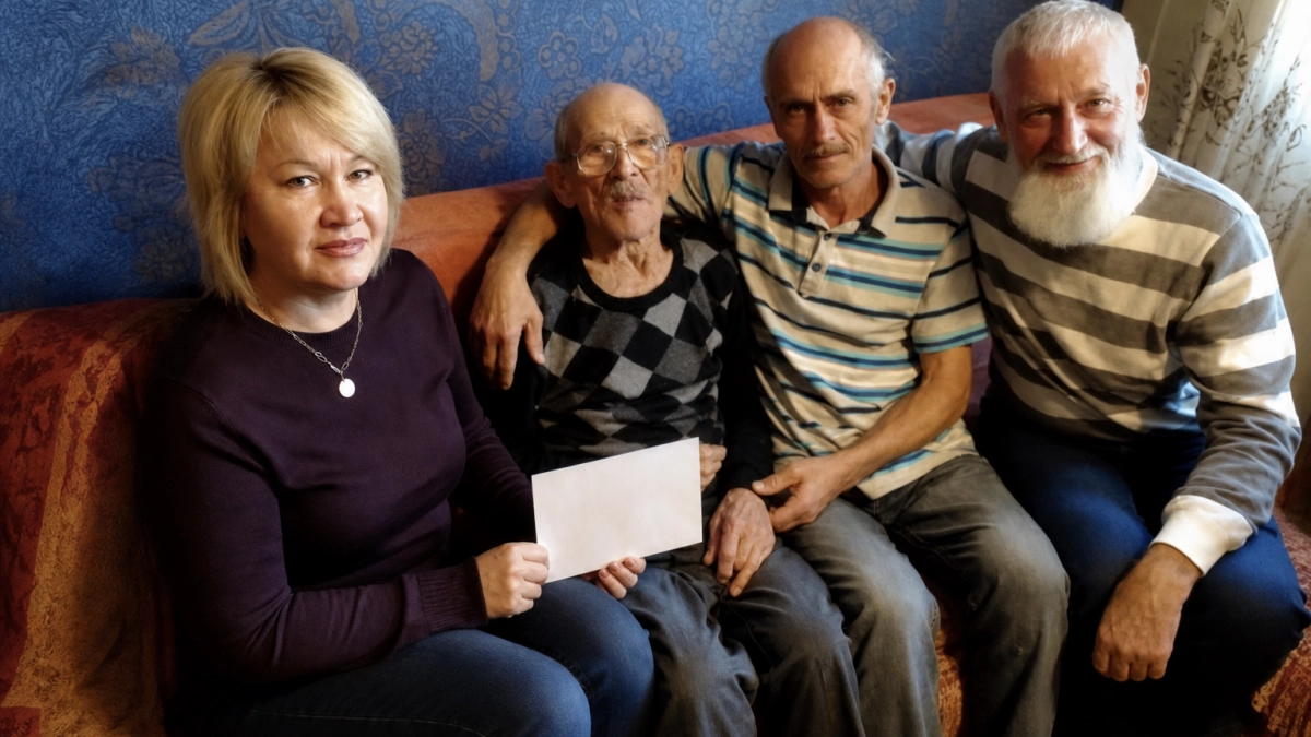 Житель саратовского села отметил 101-летие в окружении большой семьи