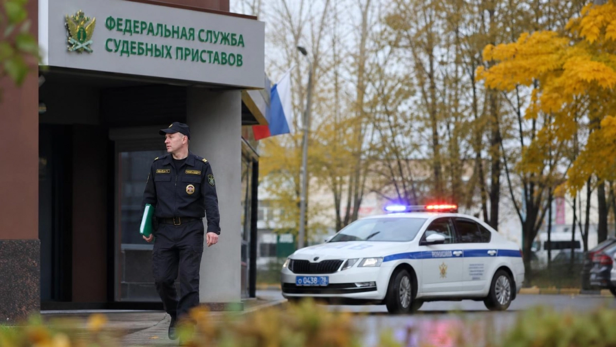 Саратовцев предупредили о лжеприставах в MAX, рассылающих ссылки и вредоносные файлы