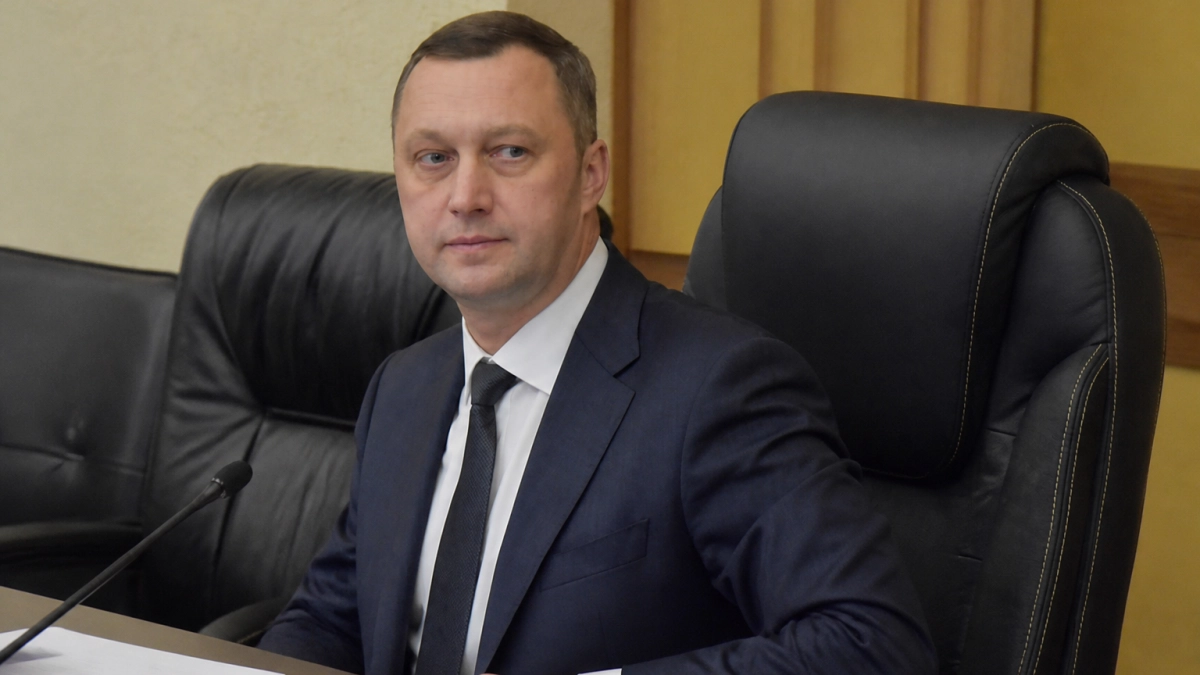 Бусаргин потребовал устранить проблему с отоплением в саратовском общественном транспорте