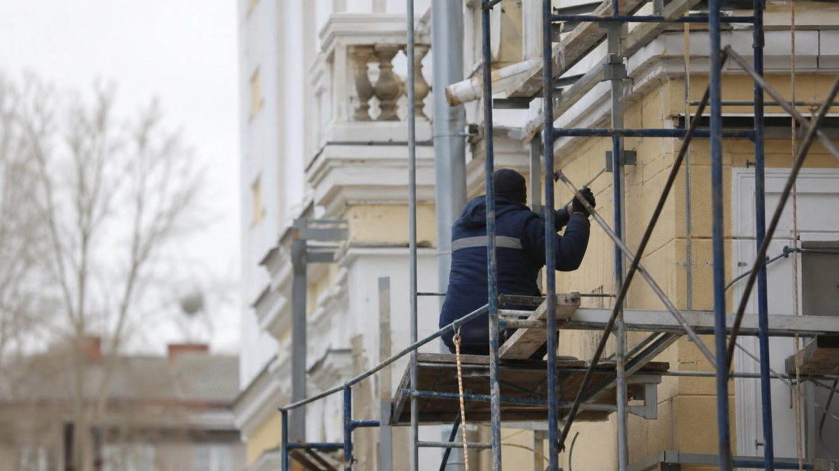 На культурный центр в восстанавливаемом Доме офицеров Энгельса выделят 24 миллиона рублей