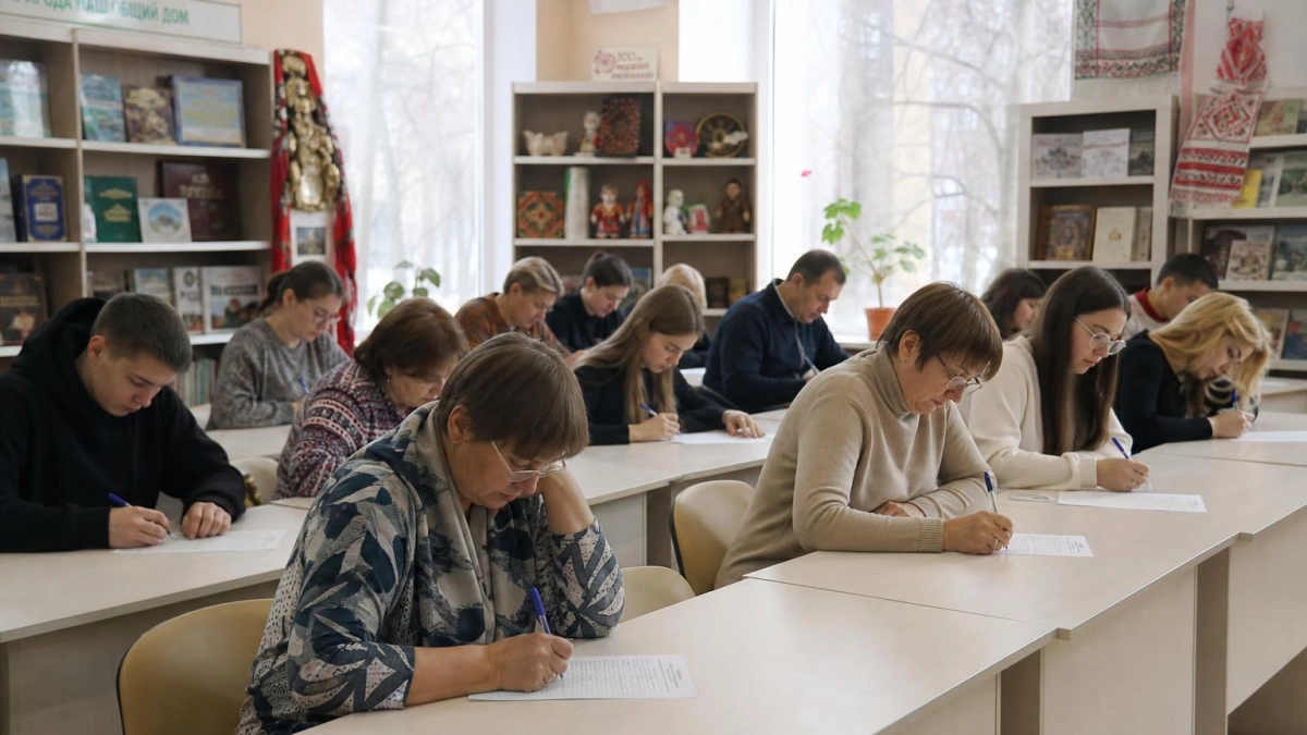 Только очно: саратовцев пригласили написать Большой этнографический диктант в Национальной деревне