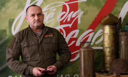 От ветерана — ветерану: полковник Калинин наградил воина-афганца Шамратова медалью имени легендарного Героя Советского Союза Валерия Востротина