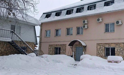 933 «квадрата» на первой линии Волги: под Саратовом за 45 миллионов продают отель с личным особняком