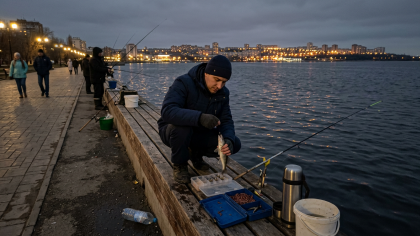 Рыбак отпустил судака в Волгу и разделил саратовцев на два лагеря